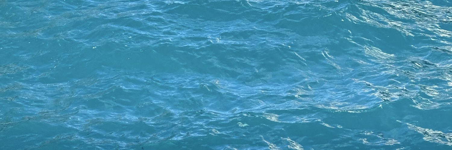 hypedamaris's profile banner image