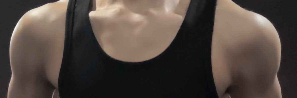 w1900478128's profile banner image