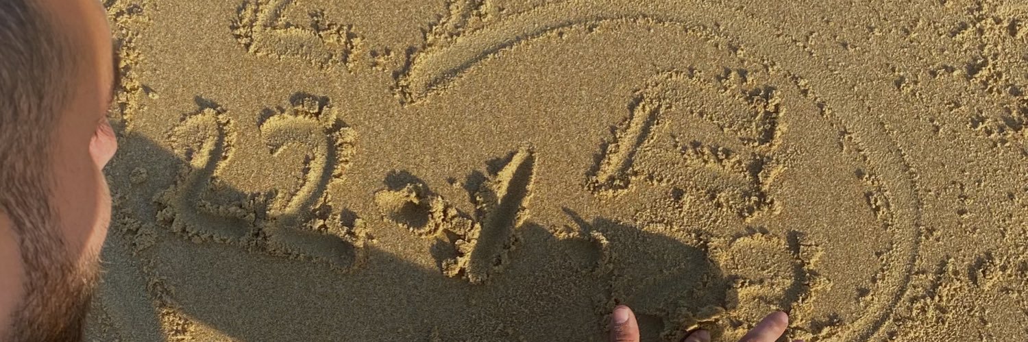 LaauraDBG's profile banner image
