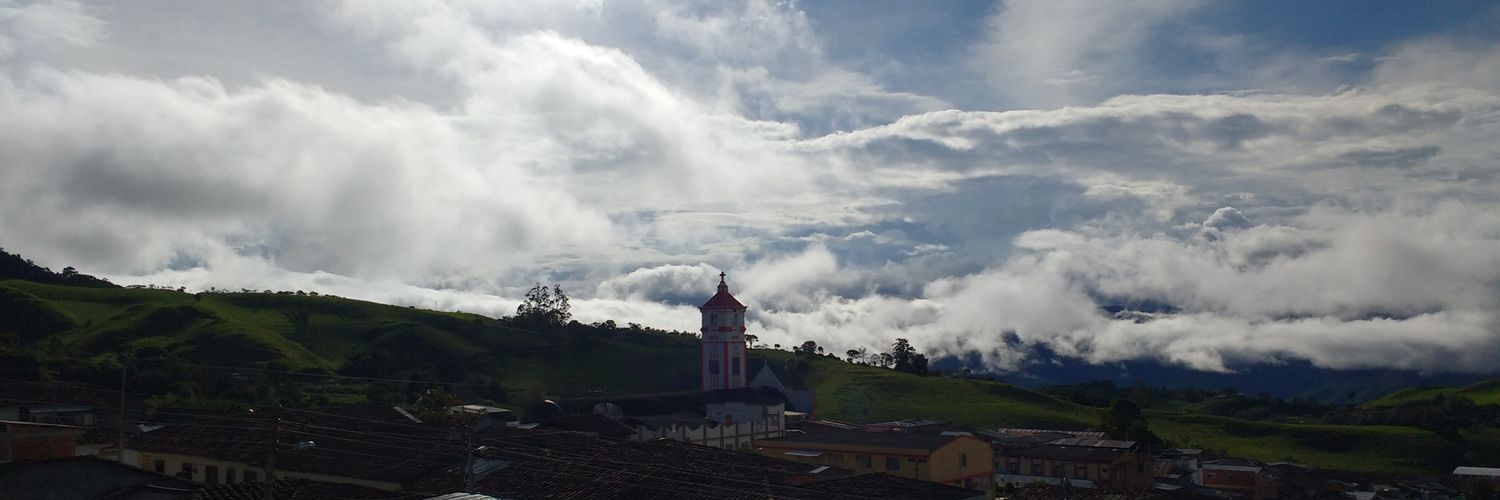 LuisaMaria7's profile banner image