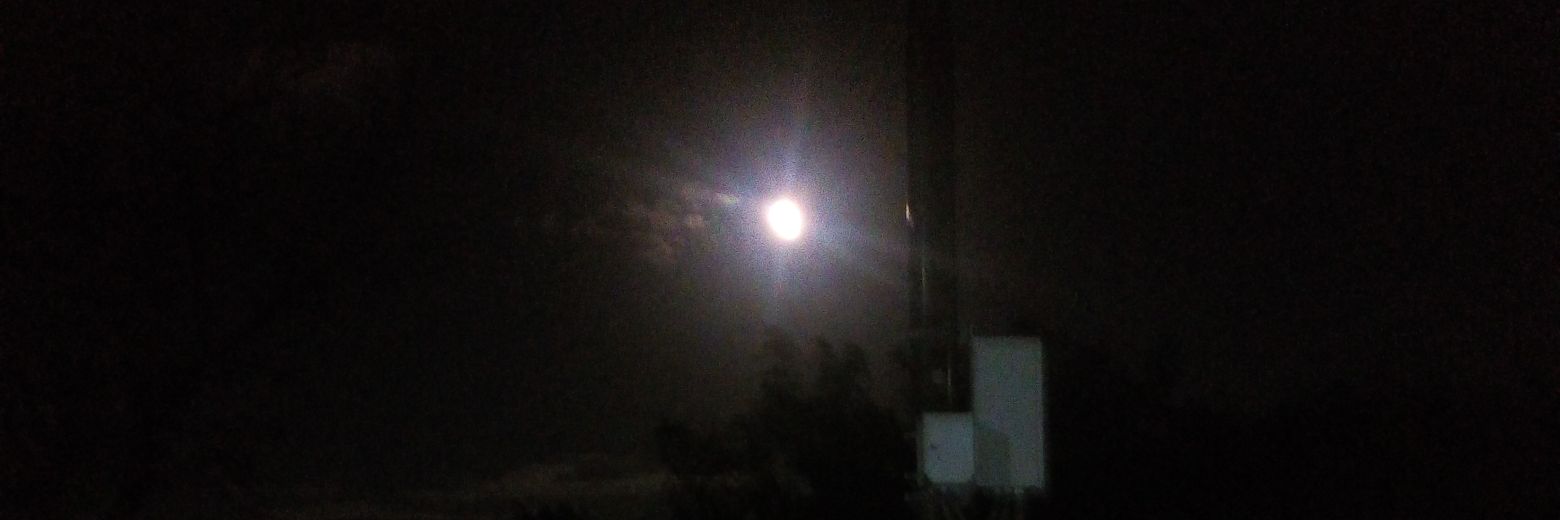 宇津木　愛 banner