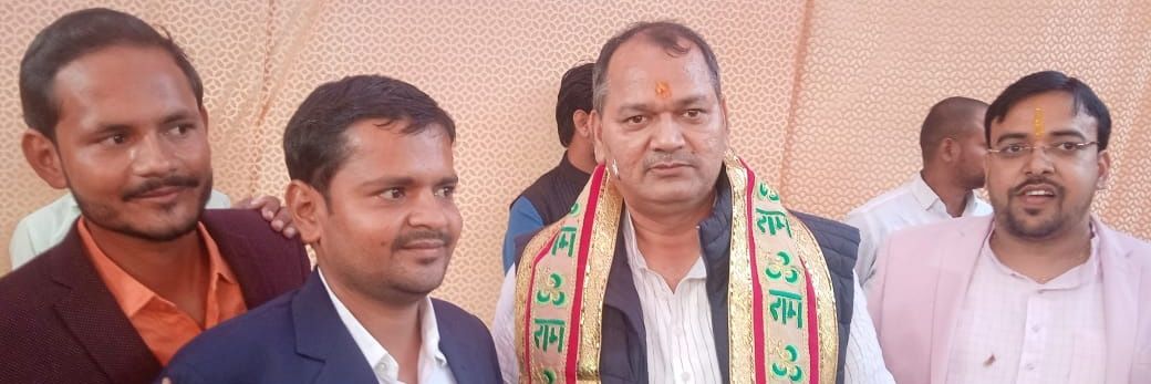 AvnishPandey19's profile banner image