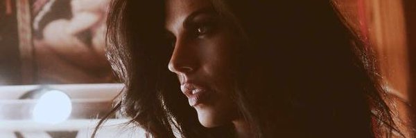 afri_zavala Profile Banner