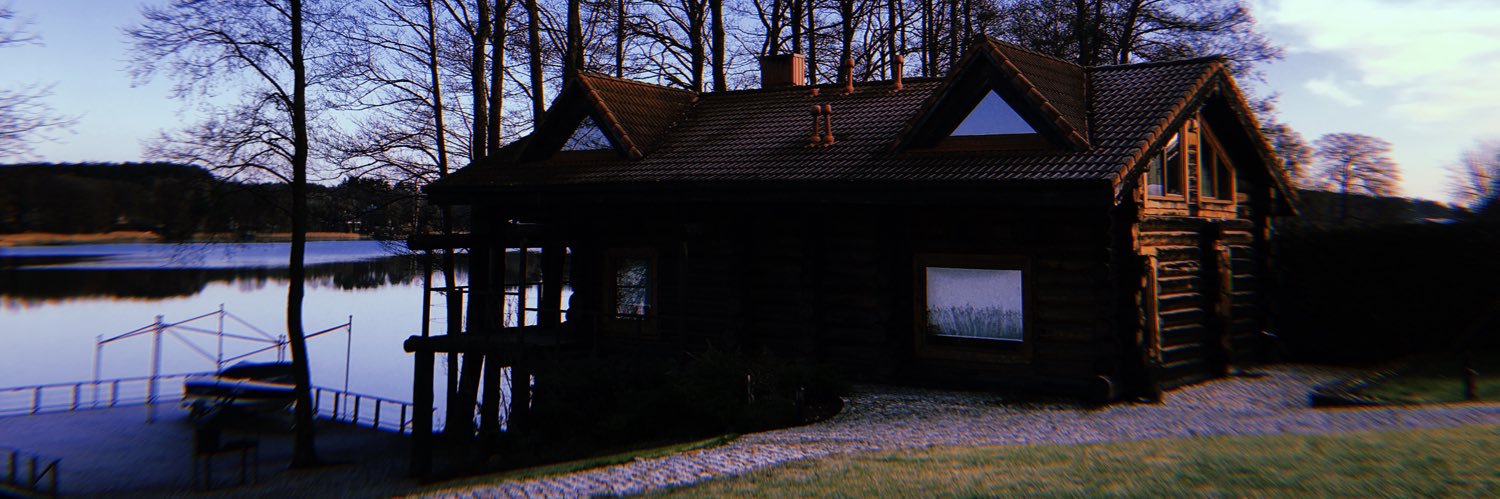 glnaraa's profile banner image