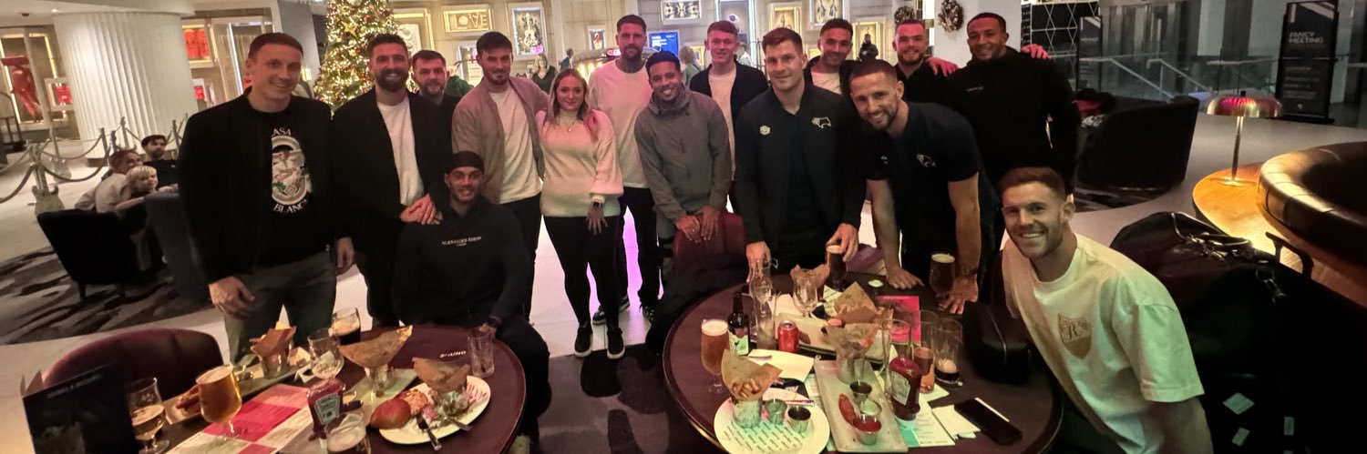 Holly💁🏼‍♀️ banner