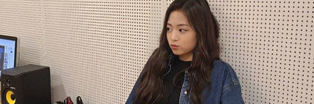 ahyeonstar's profile banner image