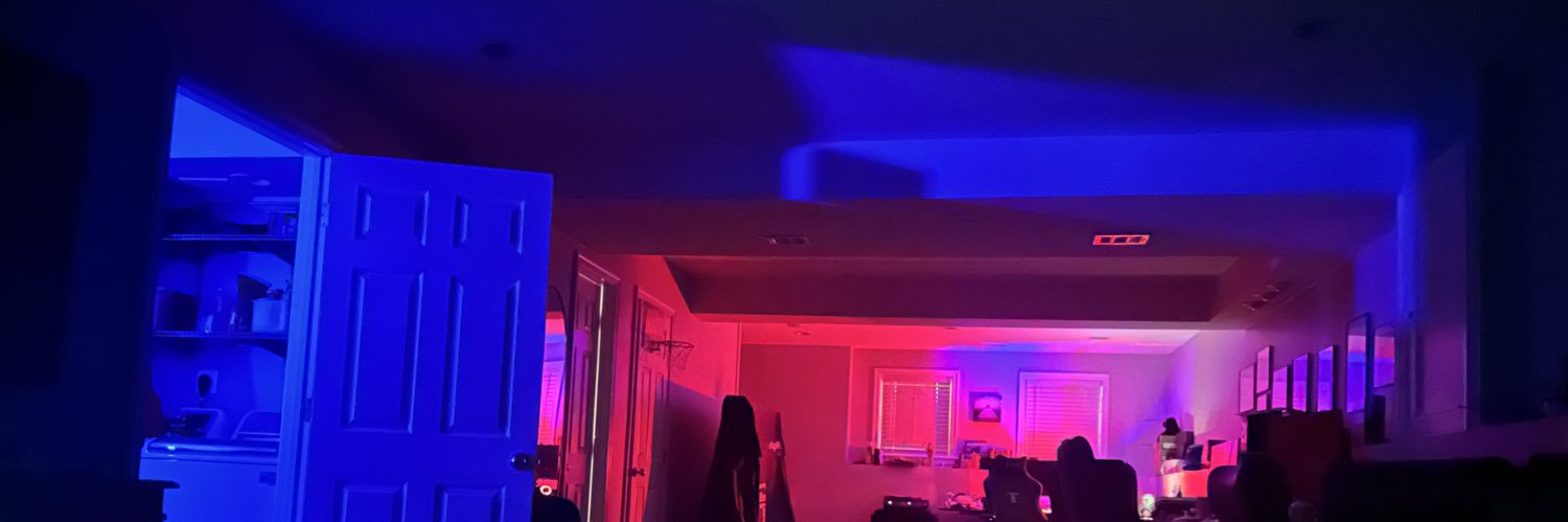 Conno02 "Ava" banner