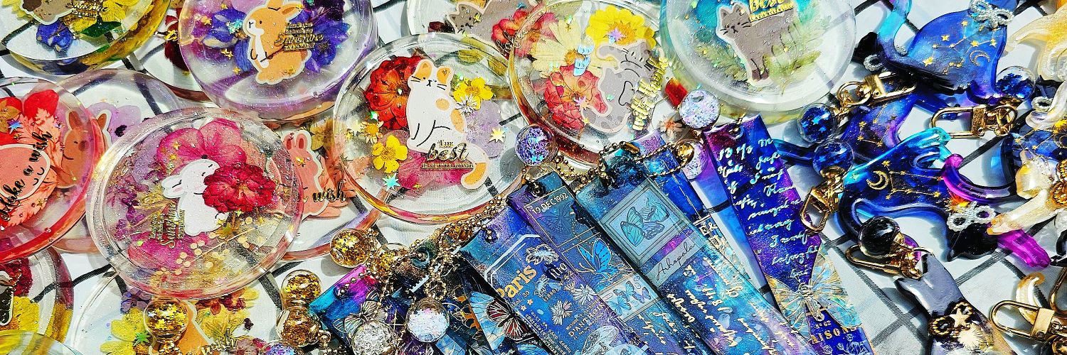 Asterlesin 🪻✨️'s banner