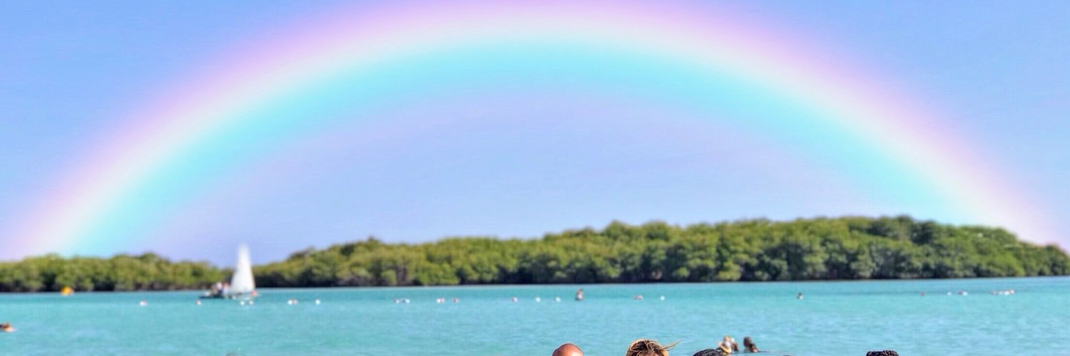 JE1117's profile banner image