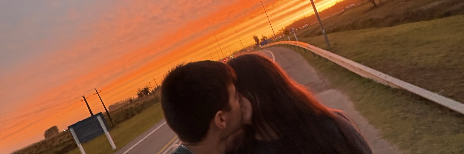 lorecabral19's profile banner image