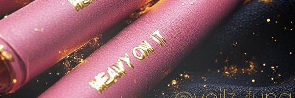 veilz_luna Profile Banner