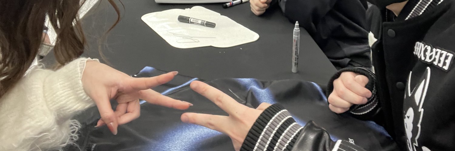 𝙈𝘼𝙉𝘼𝙈𝙄's banner