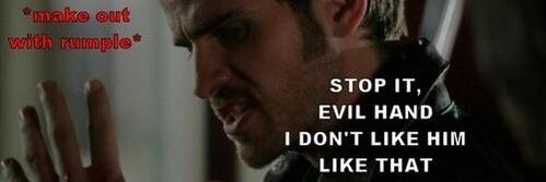 V (Hook’s Hand) banner