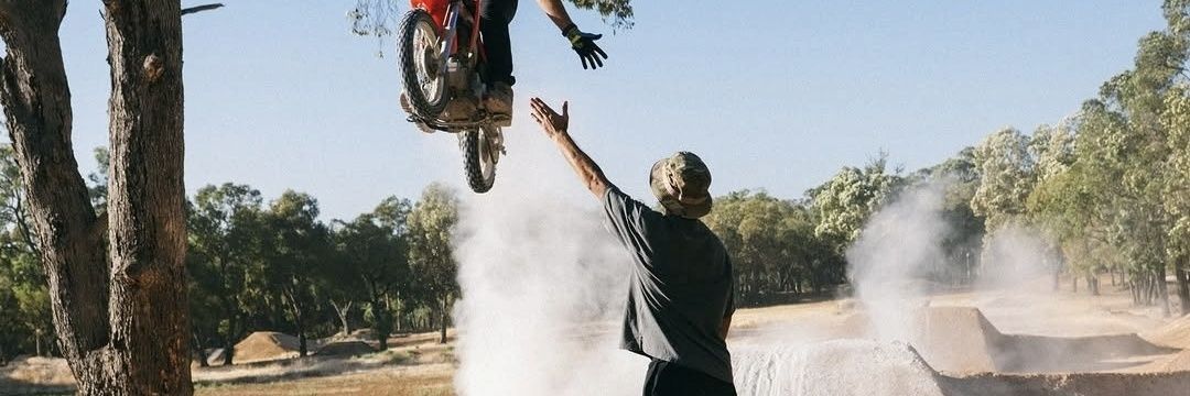 JocularAussie's profile banner image