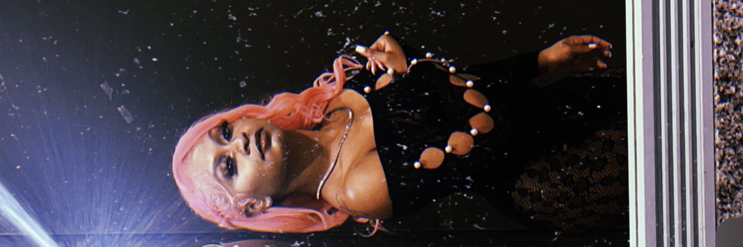 theyenvyraee's profile banner image