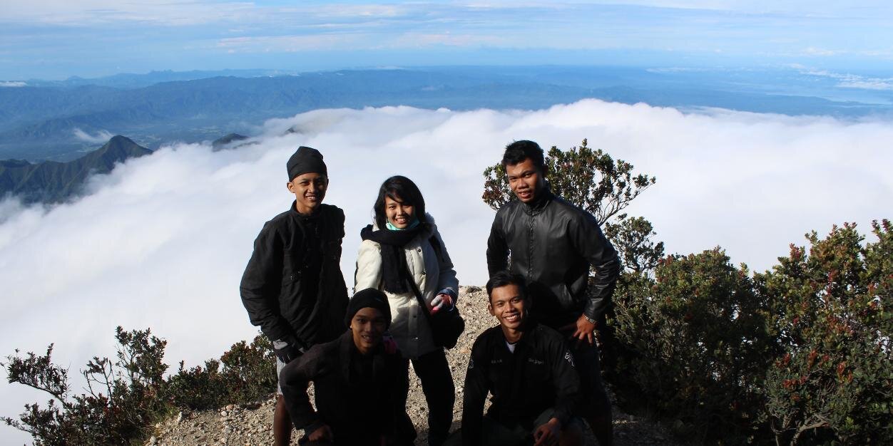 agnes_indraa's profile banner image