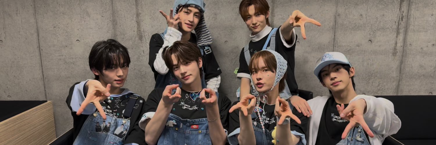 뮤⁴²·͜·ᰔᩚ banner