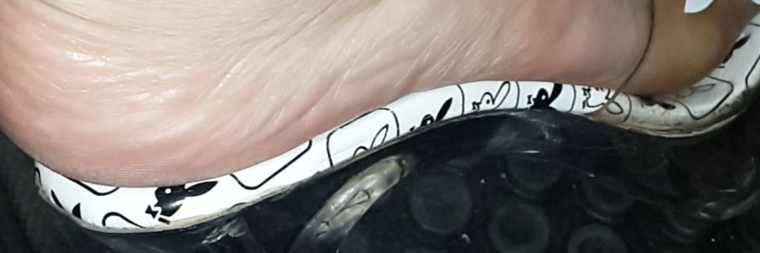 lovefoot4's profile banner image