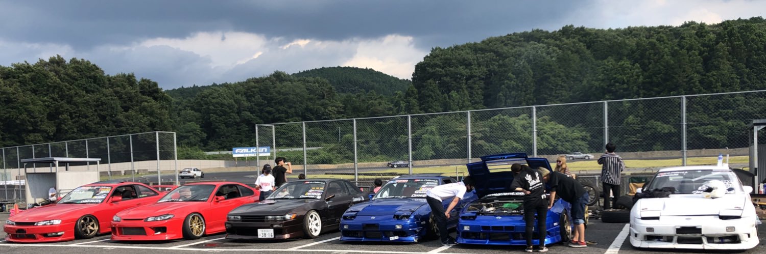 R8101515's profile banner image