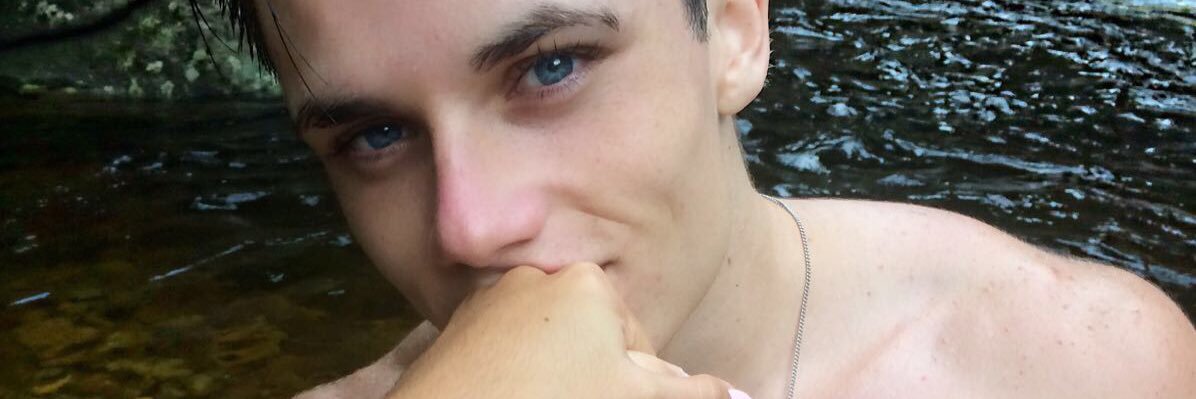 rayannemtzz's profile banner image