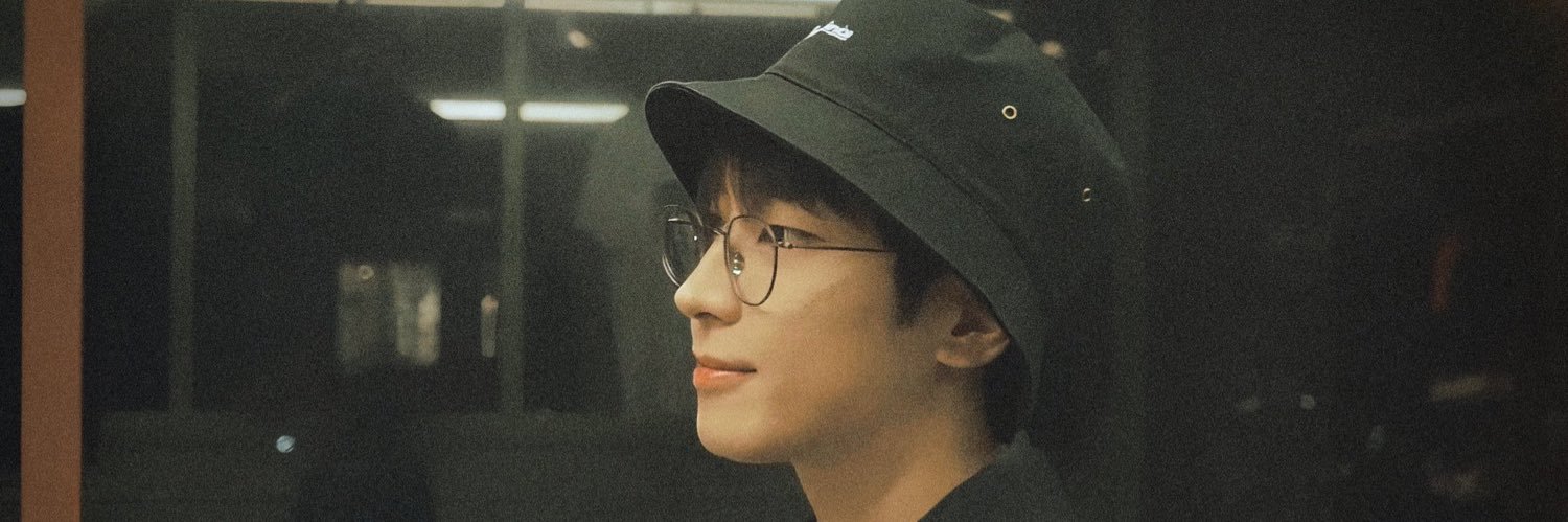 Gen 🐭🎧 banner