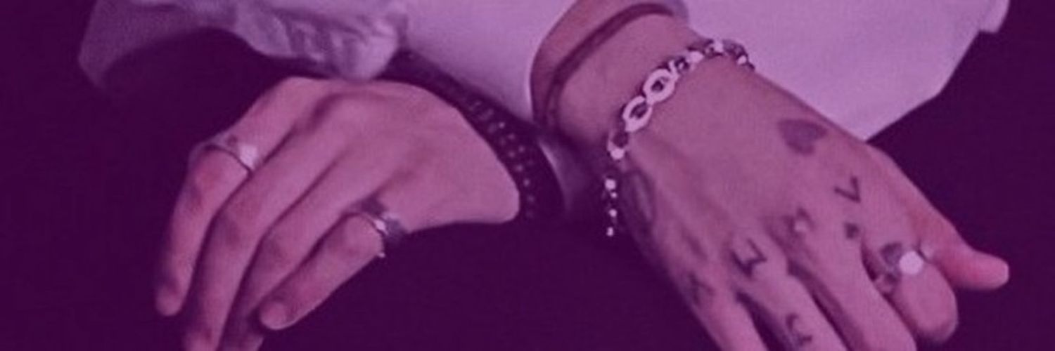 Crystal ⁷ 💜🩷 banner