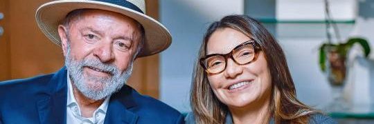 Amanda Cristina banner