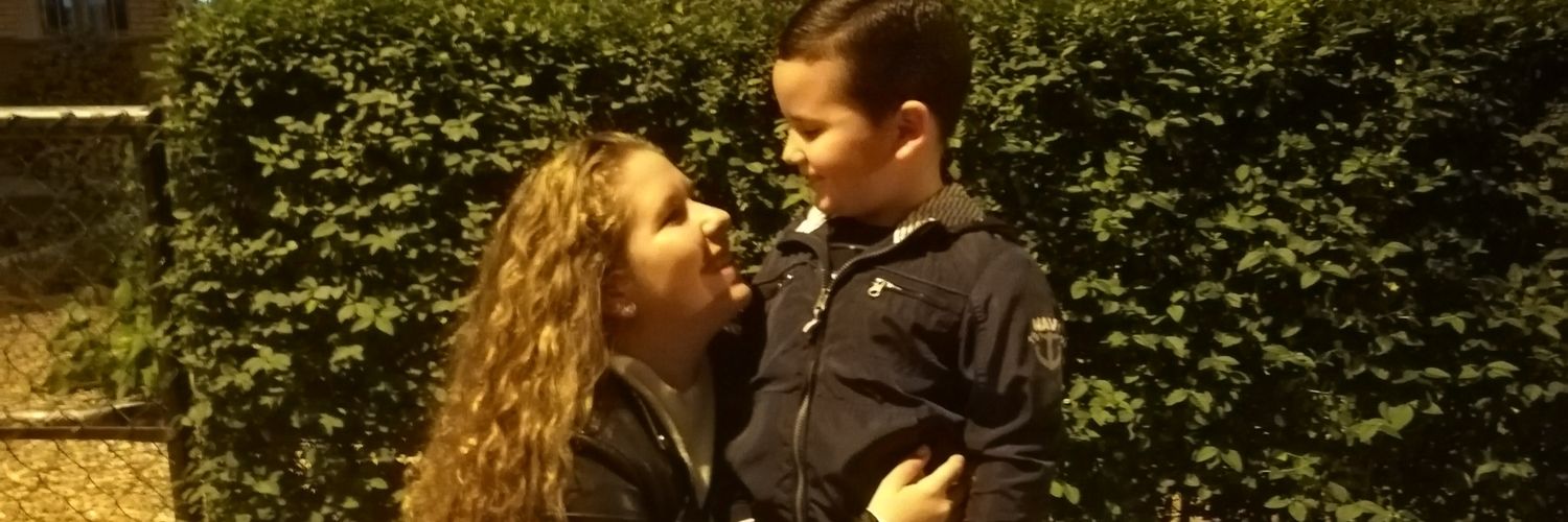 desicastelos's profile banner image