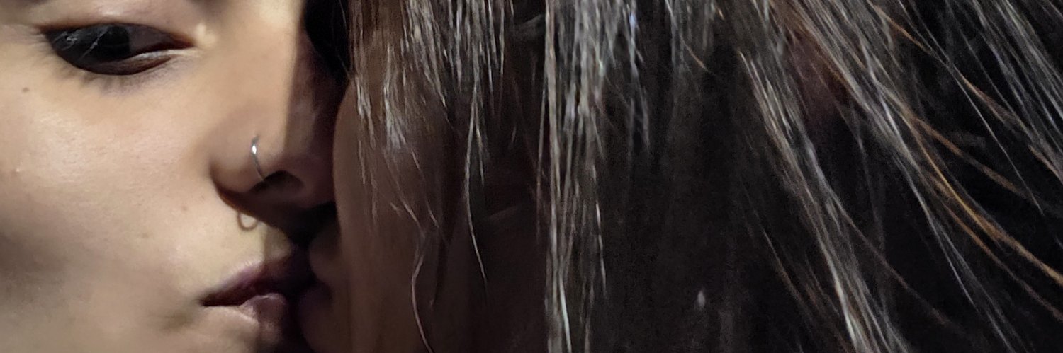 dixothr's profile banner image