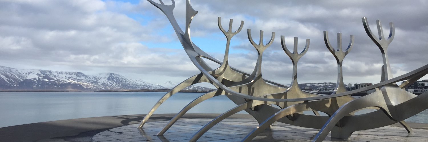 Helen van Riel banner