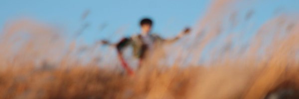 konu_re Profile Banner