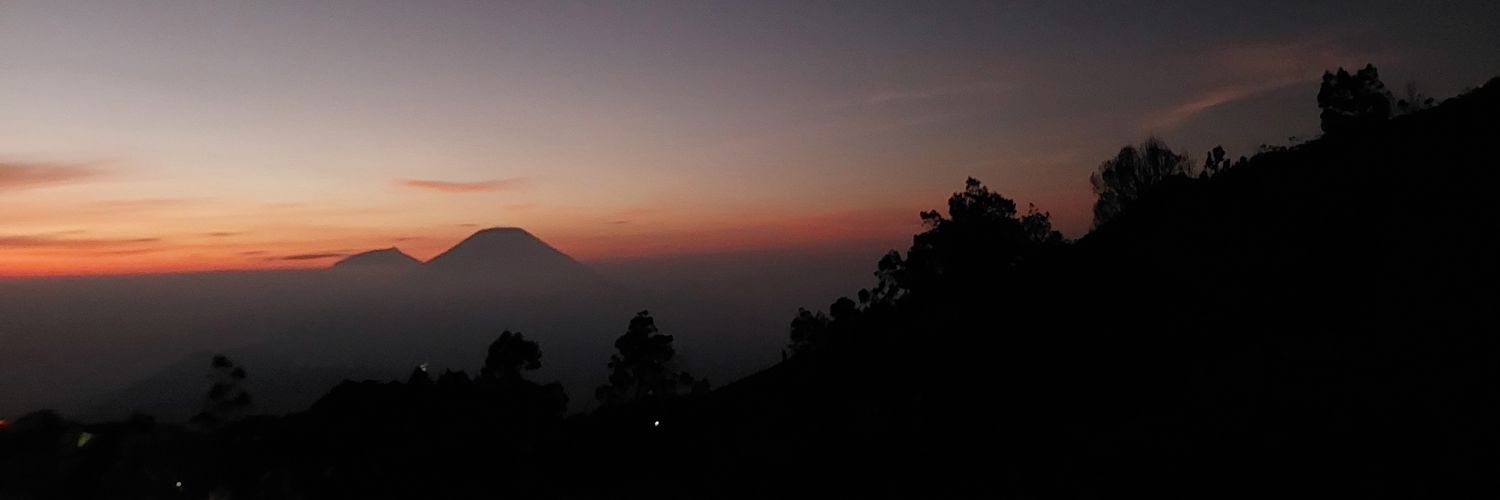 sipikah's profile banner image