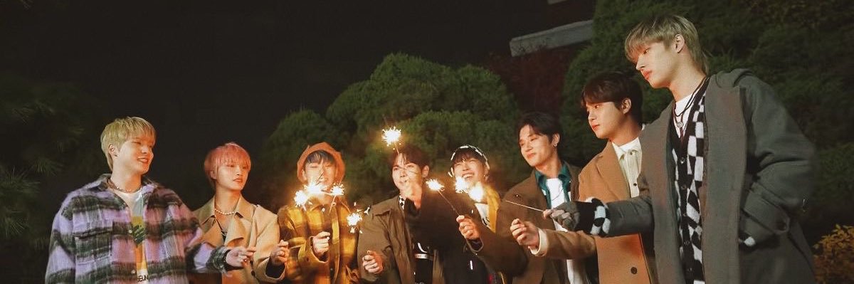 움's banner
