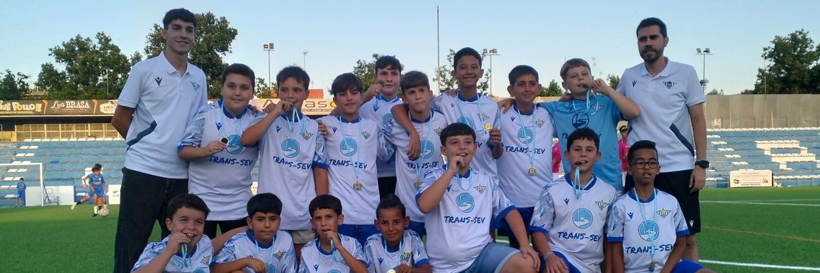 DaniePortillo's profile banner image