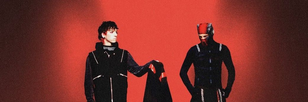 bee ⊬ 🐦‍⬛••'s banner