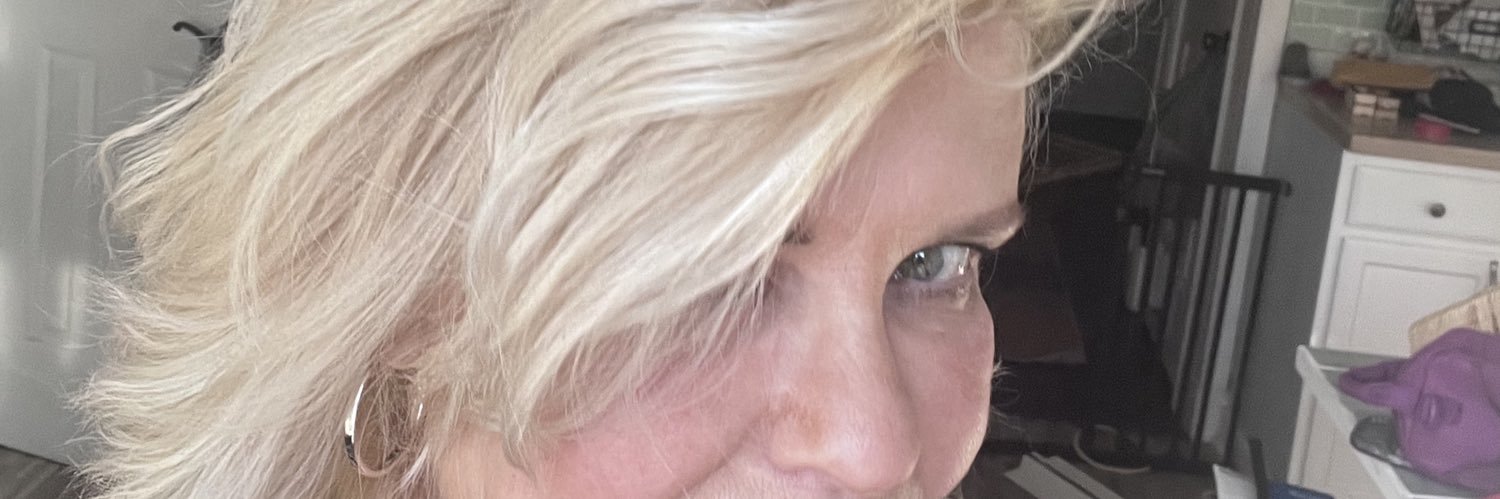 J9 Can banner