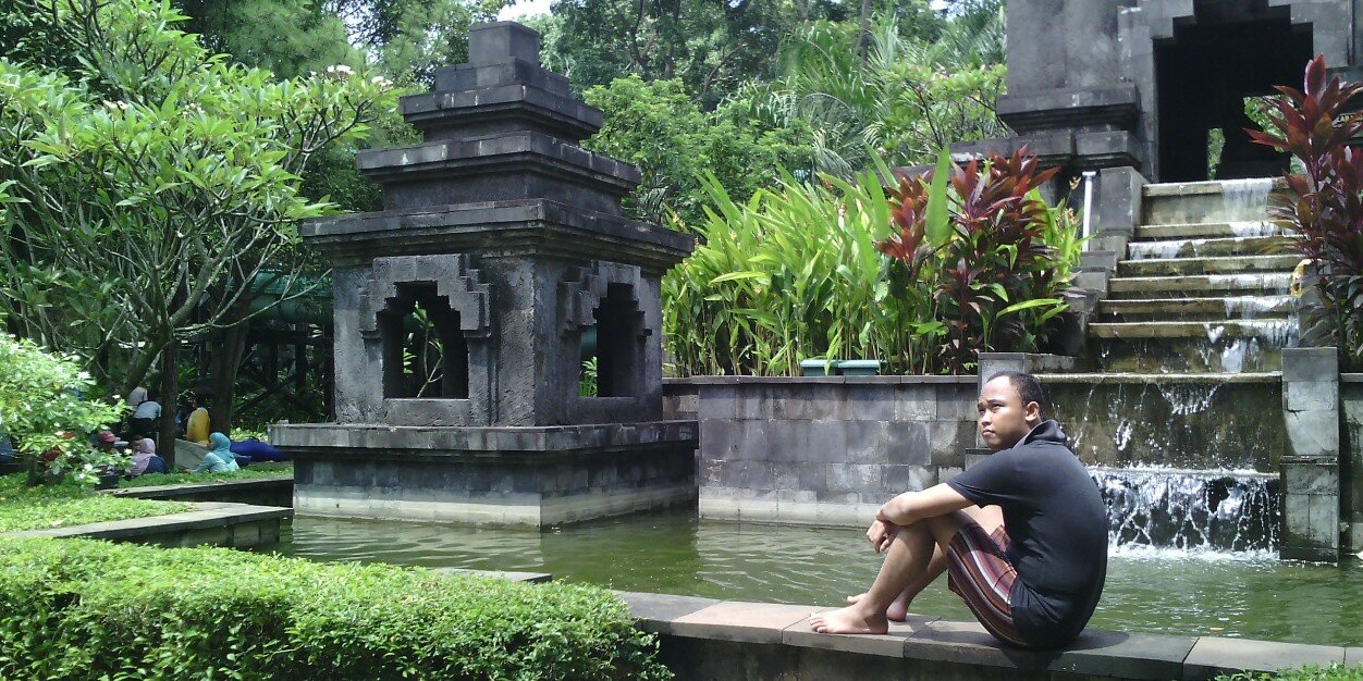 EdianaPutra1's profile banner image