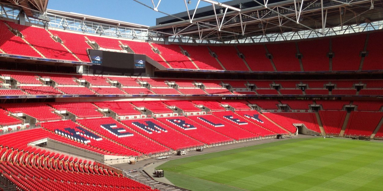 Antonio Esteva banner