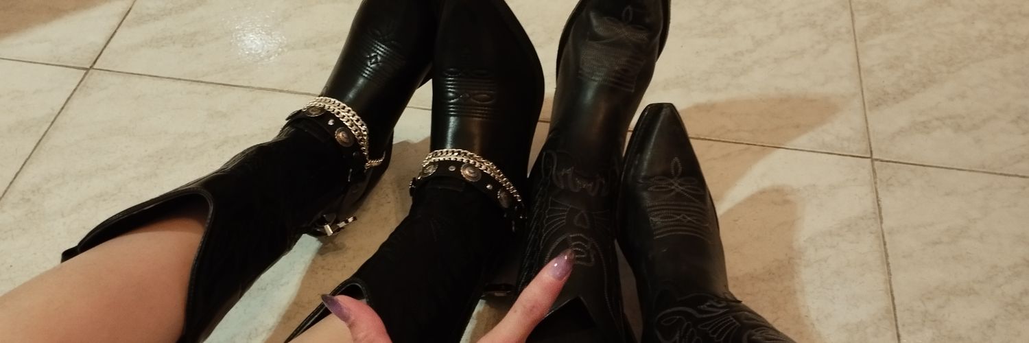 Witch Goddess🌙 | FINDOM banner