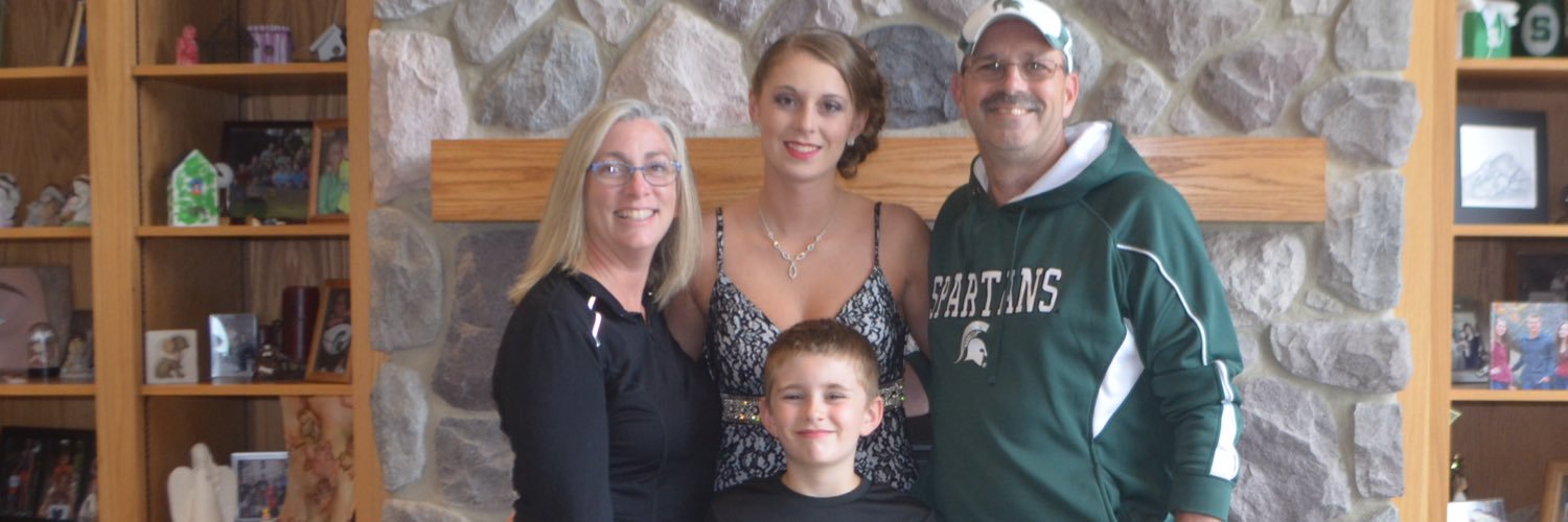 dinampayne's profile banner image
