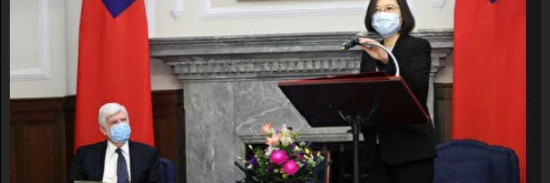 出国越长越爱国 banner