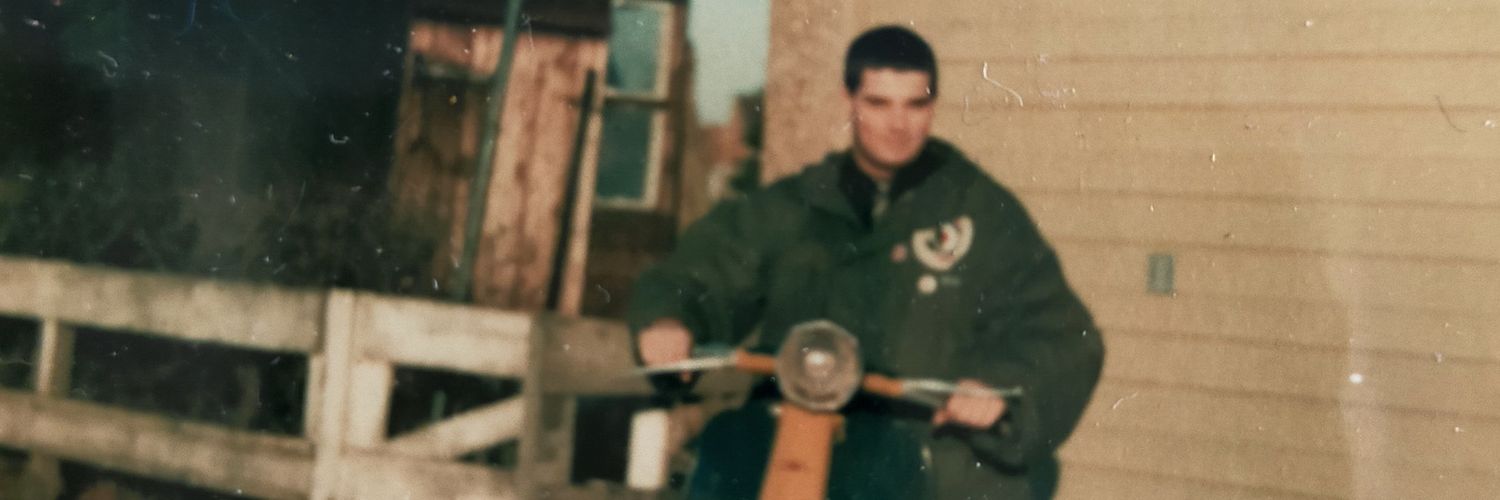 Lizzy 🌻🌻🌻 banner