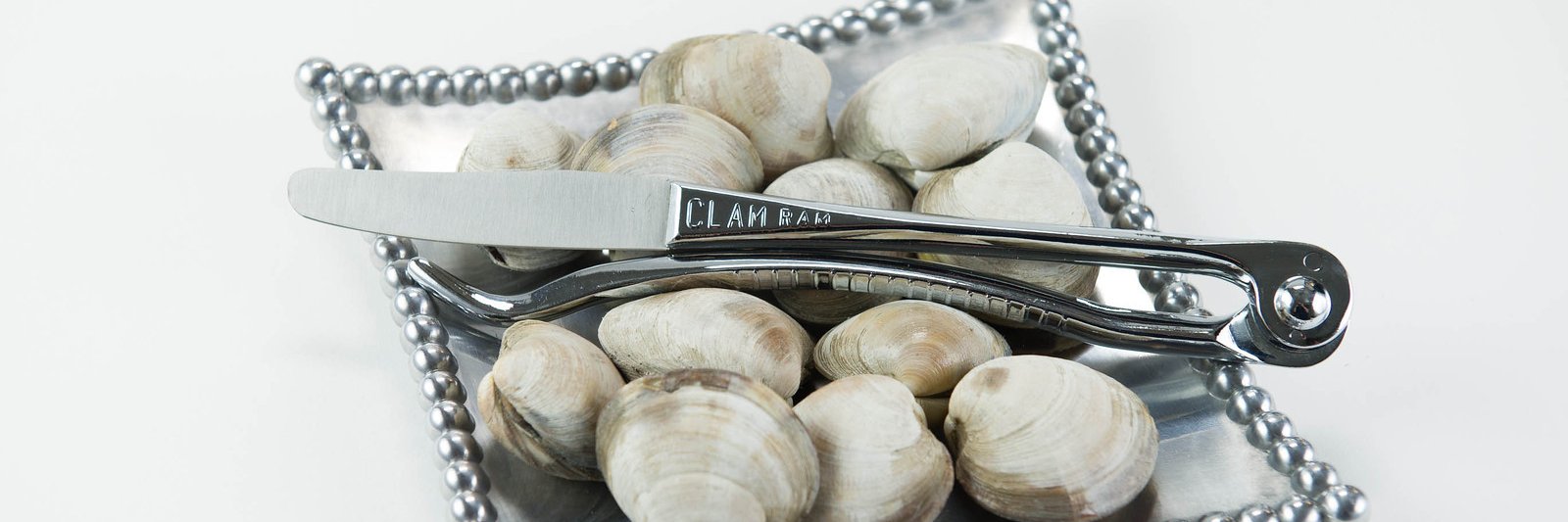 clamram's profile banner image