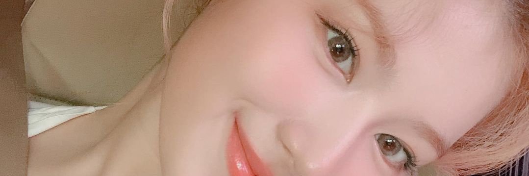 Carla 🐰 banner