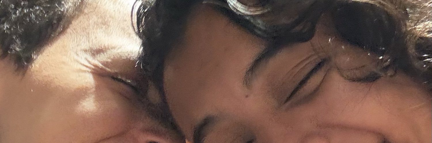 Laramarx's profile banner image