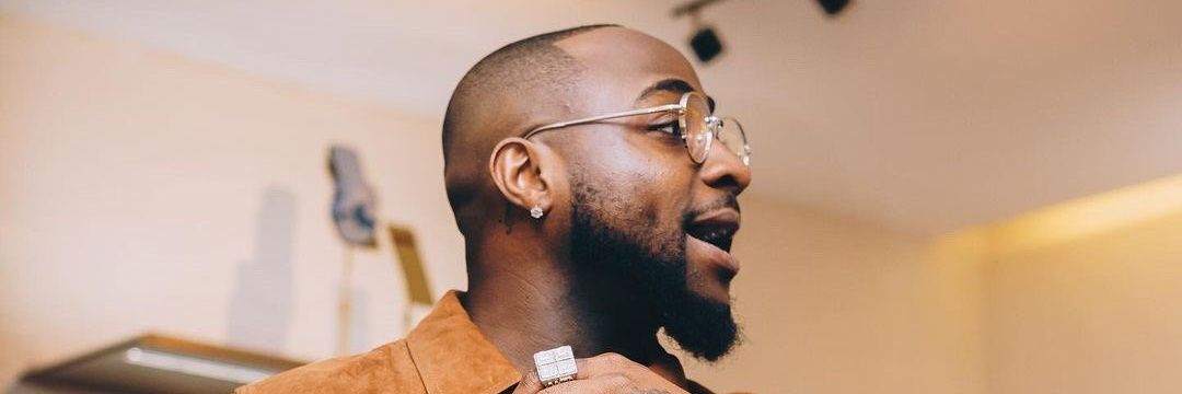 FavourAura🐐 banner