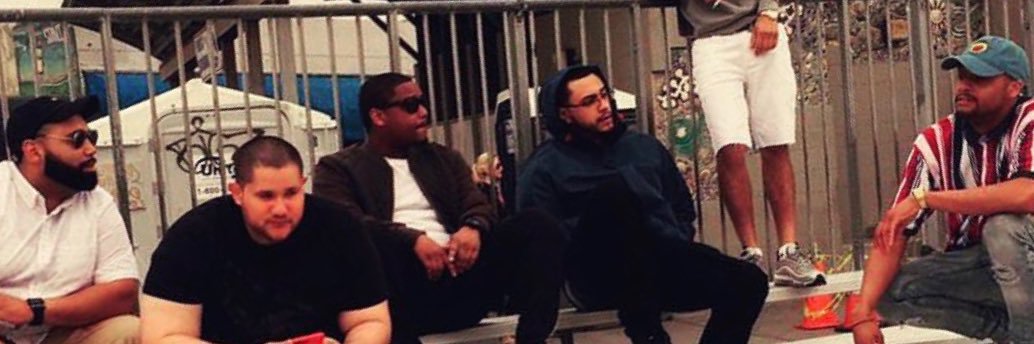 B banner
