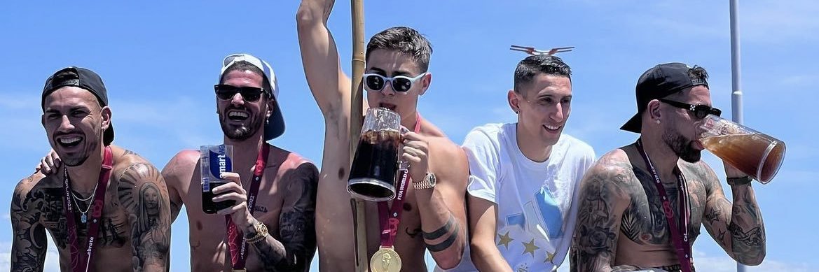 lourdestoop's profile banner image