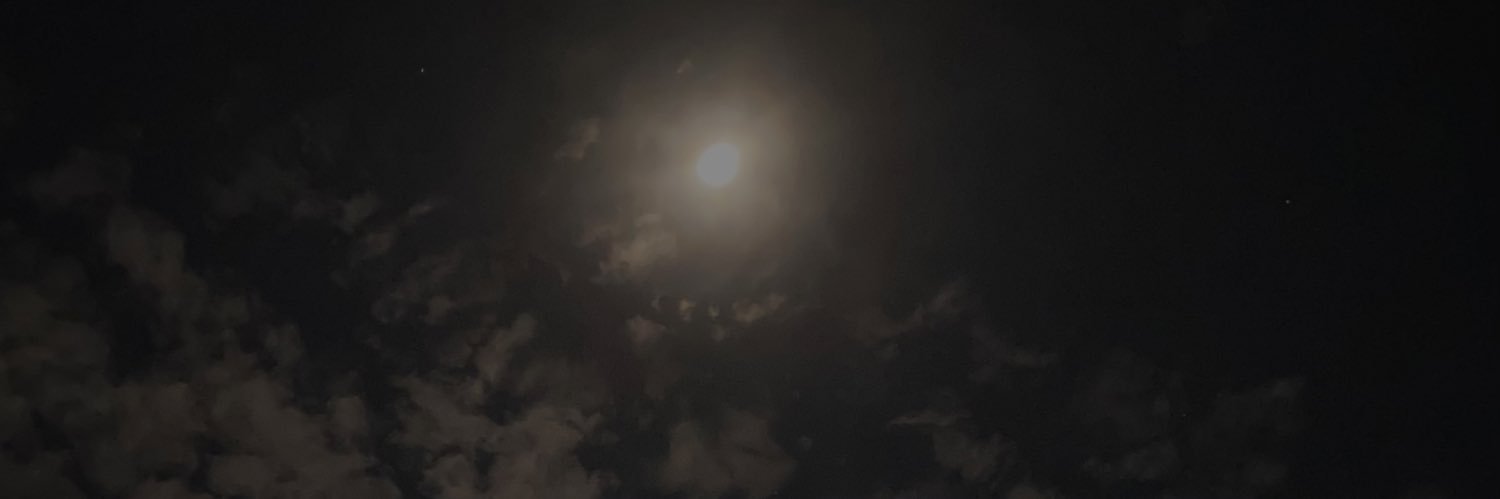 なの banner