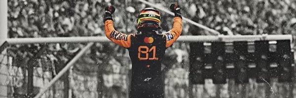 oopspiastri Profile Banner